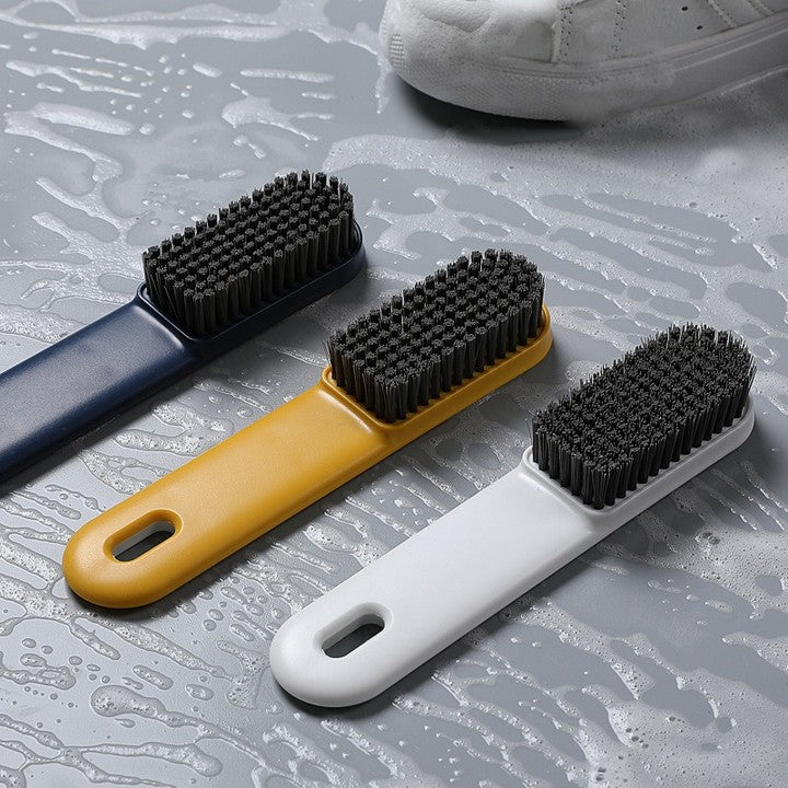 Brosse de nettoyage de chaussures multifonctionnelle.